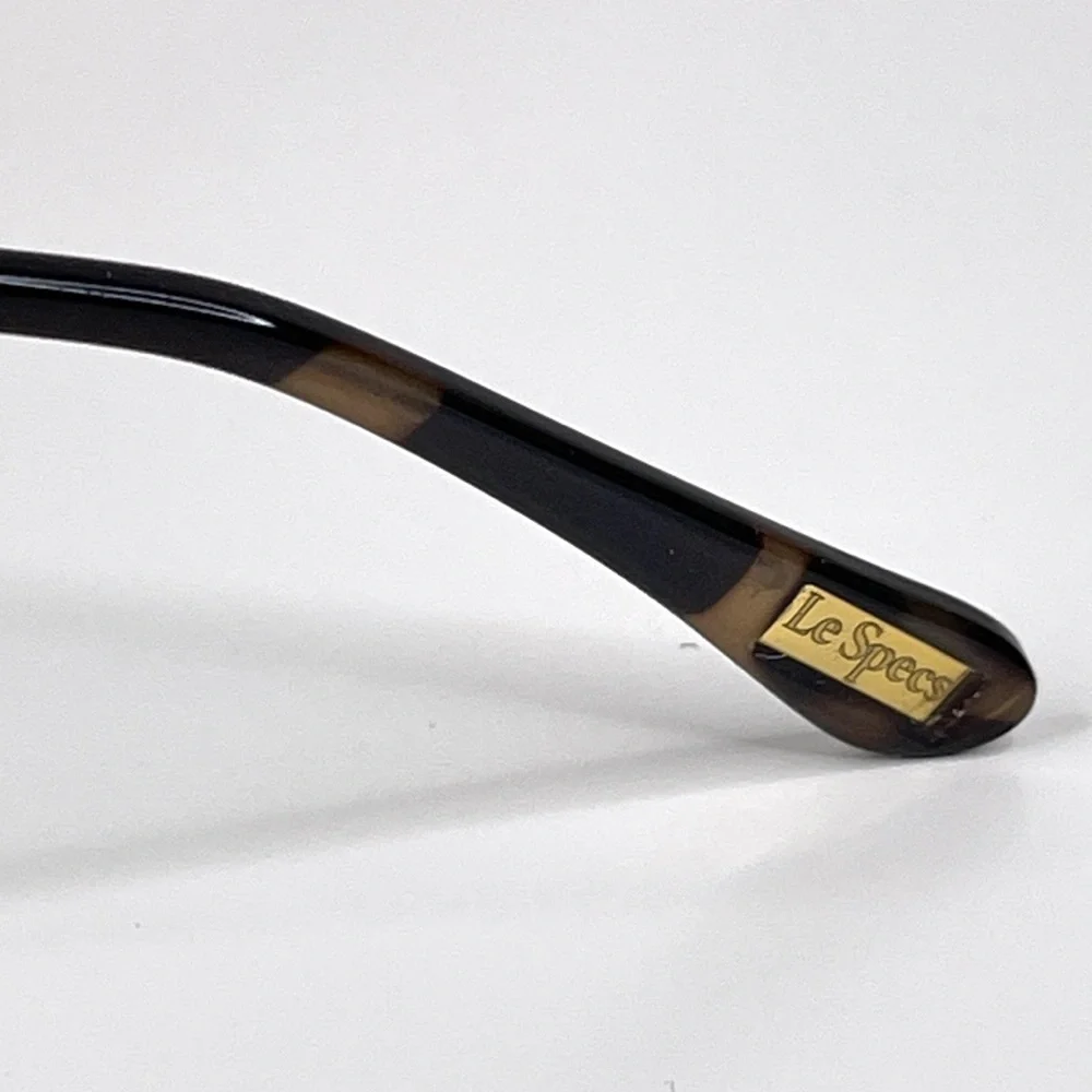 LE SPECS No Smirking Round Sunglasses New Volcanic Tort / Black